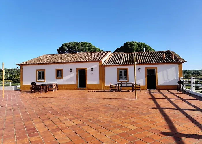 منزل ريفي Quinta Arribas *